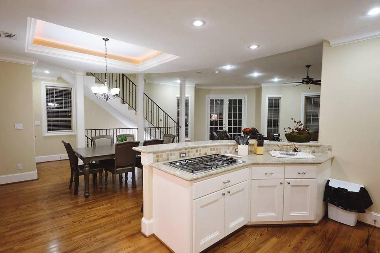 Downtown Museum District, Zoo, Parks, Nightlife! - Detering Appartement Houston Buitenkant foto